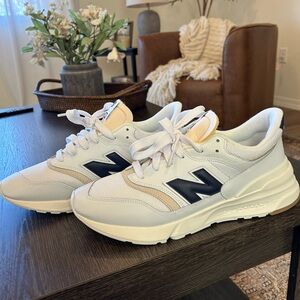 Men’s New Balance 997R White and Navy Sneakers